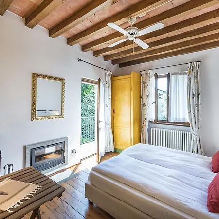 Farm stay Ca Del Gravedona
